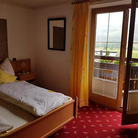 Guest house Haus Deutinger *