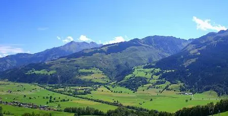 Haus Deutinger Гостевой дом